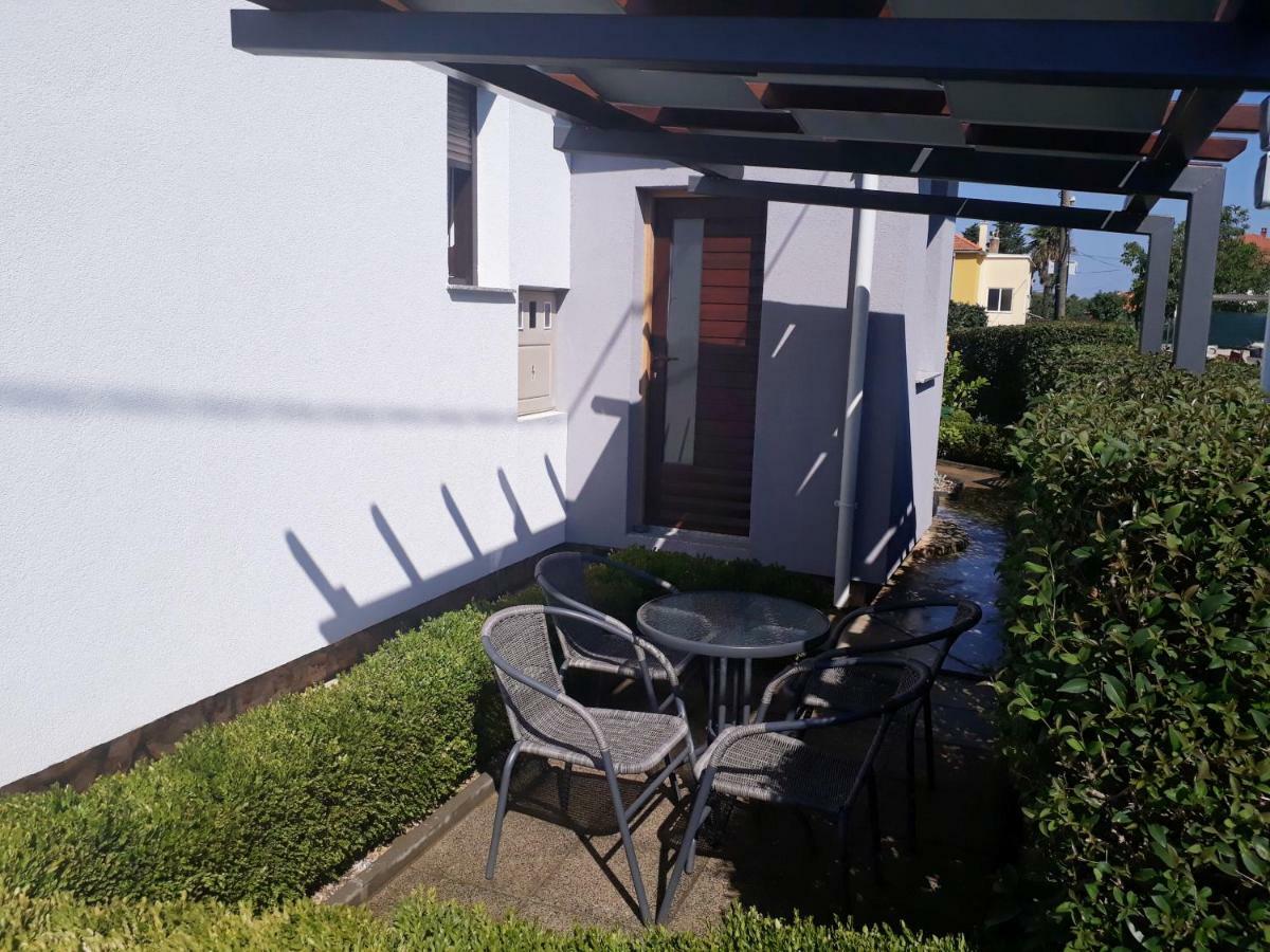 Guest House Perica Zara Esterno foto